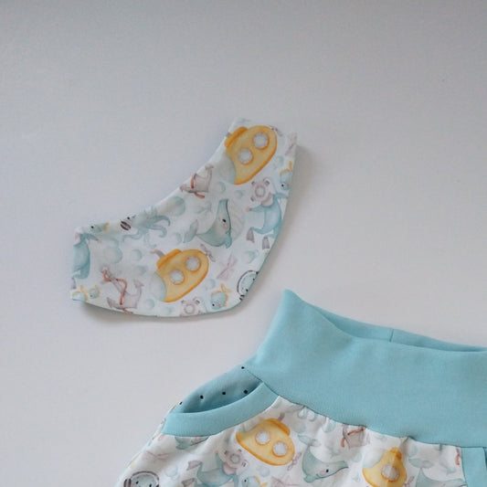 Baby bib, size 0-3 months, underwater mix and match (fits to size 62 cm/ 2-4 months)