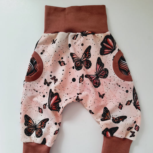 Baby sweat pants "grow with me", size EUR 80-86 cm/US 12-18 months, peachy butterflies (Handmade in Canada)