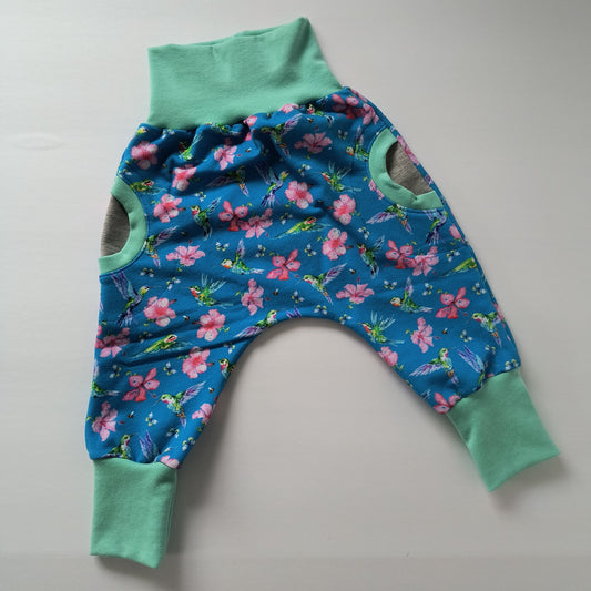 Baby sweat pants "grow with me", hummingbird tropical, size EUR 80-86 cm / US 10-18 months (Handmade in Canada)