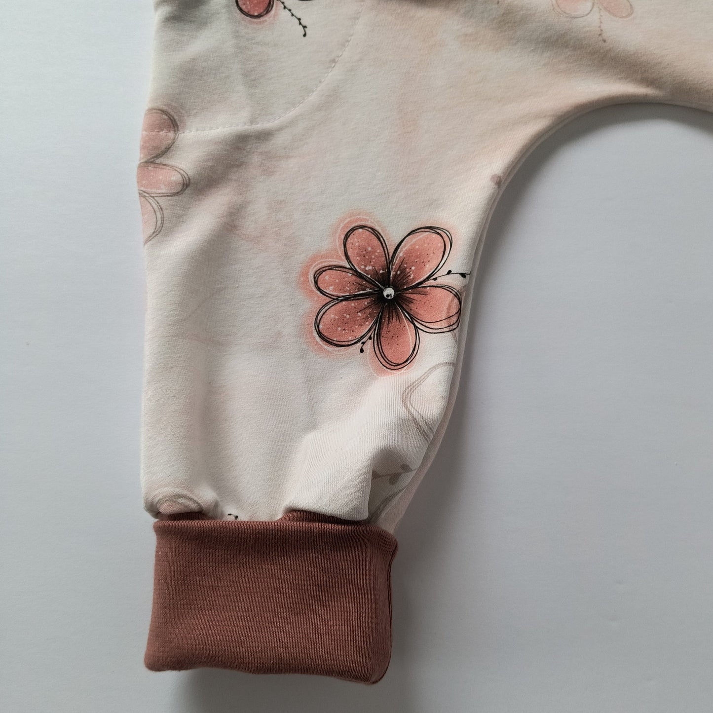 Toddler sweat pants "grow with me", dream flowers, size EUR 92-98 cm / US 18-36 months (Handmade in Canada)