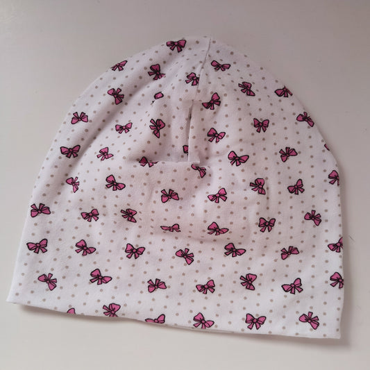 Baby beanie hat, retro bows pink, size EUR 44 cm head circumference/US 6-7 months (Handmade in Canada)