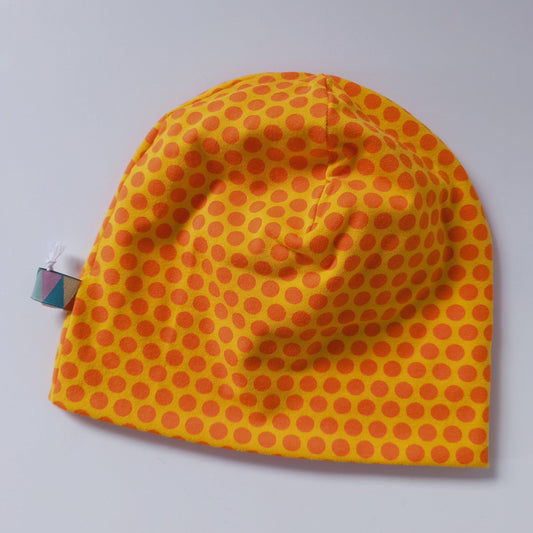 Baby beanie hat, yellow orange dots, size EUR 44 cm head circumference/US 6-7 months (Handmade in Canada)
