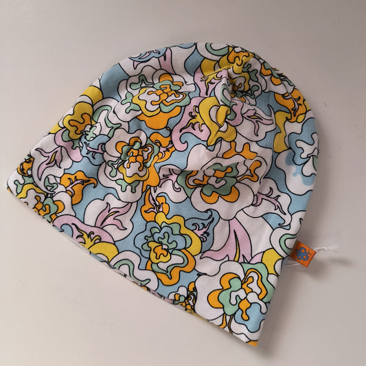 Baby beanie hat, flower power, size EUR 48 cm head circumference/US 9-12 months (Handmade in Canada)