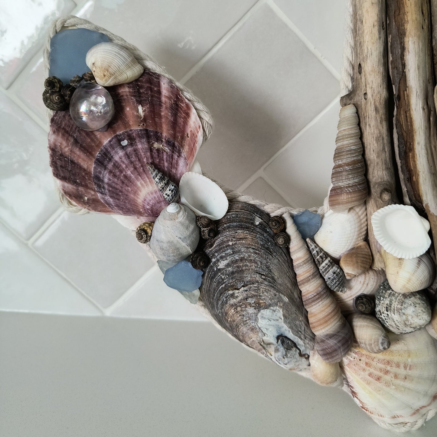Maritime wall decor, anchor with shells, size large (Handmade in Canada)