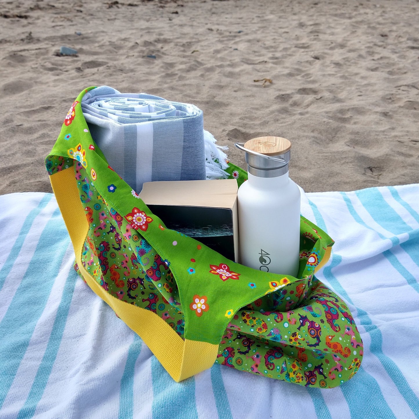 Shopping/Beach bag, reversible, size large, green seahorses (Handmade in Canada)