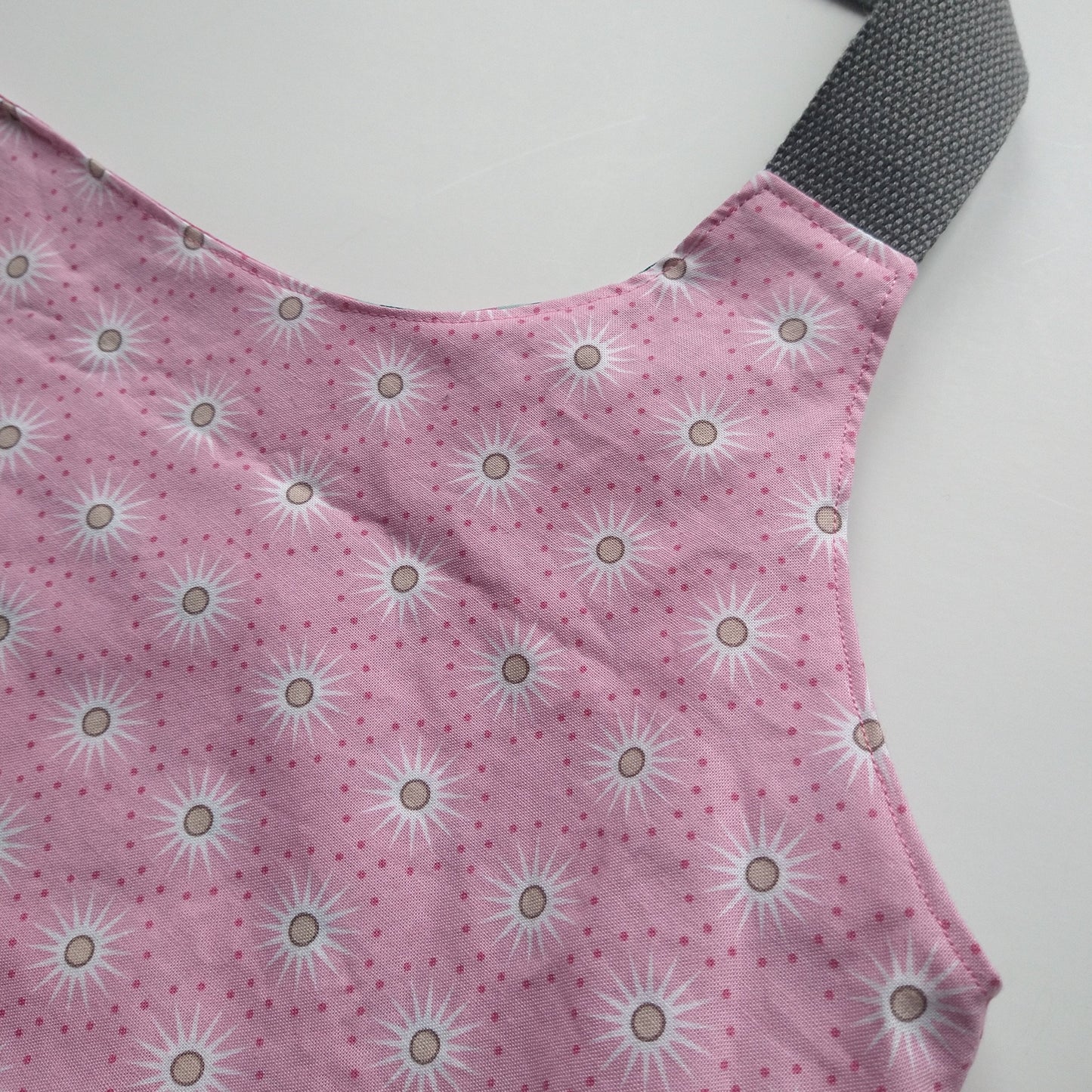 Shopping/Beach bag, reversible, size large, baby pink flowers (Handmade in Canada)